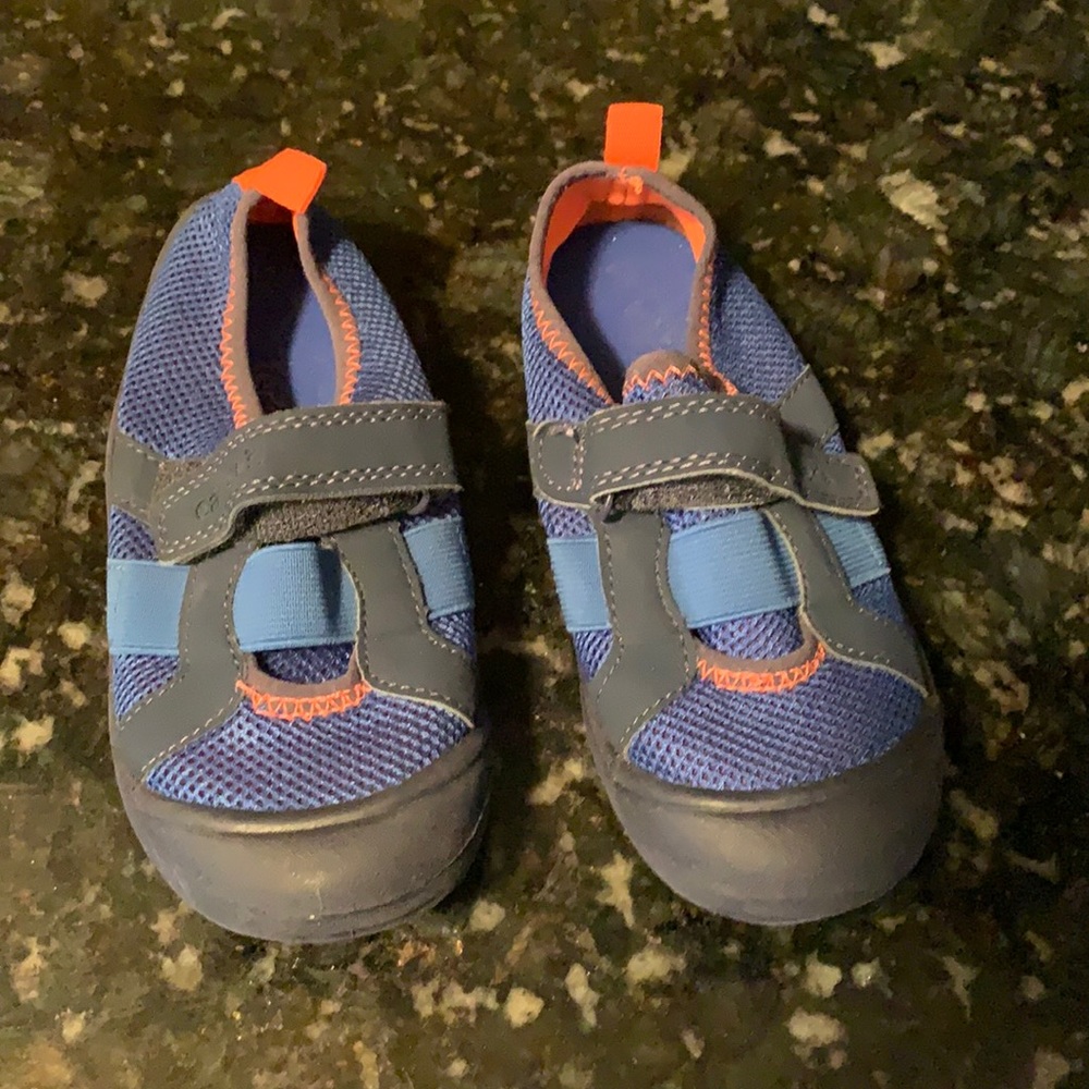 Water shoes
